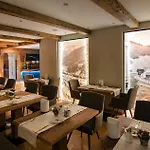 Victoria - Adults Only Breakfast Brunch & Bar 4* גרלוס
