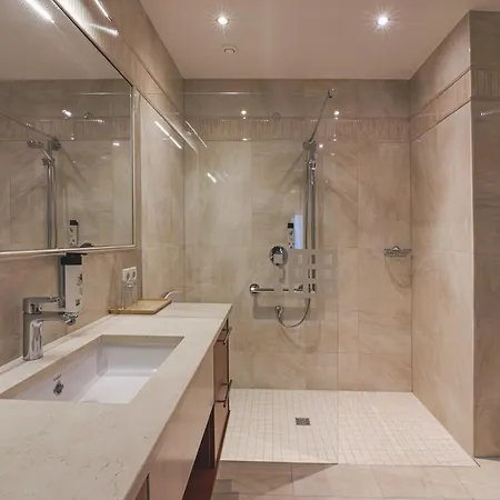 Victoria - Adults Only Bar & Breakfast 4* גרלוס