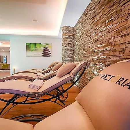 Victoria - Adults Only Bar & Breakfast