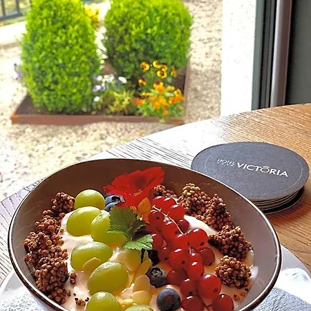 Victoria - Adults Only Bar & Breakfast מלון