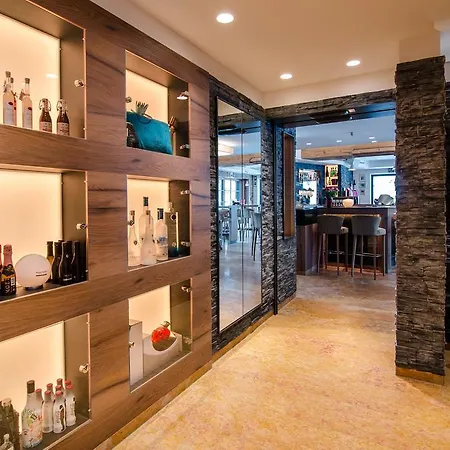 Hotel Victoria - Adults Only Breakfast Brunch & Bar 4*