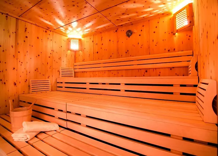 Victoria - Adults Only