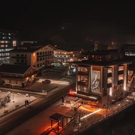 Victoria - Adults Only 4*